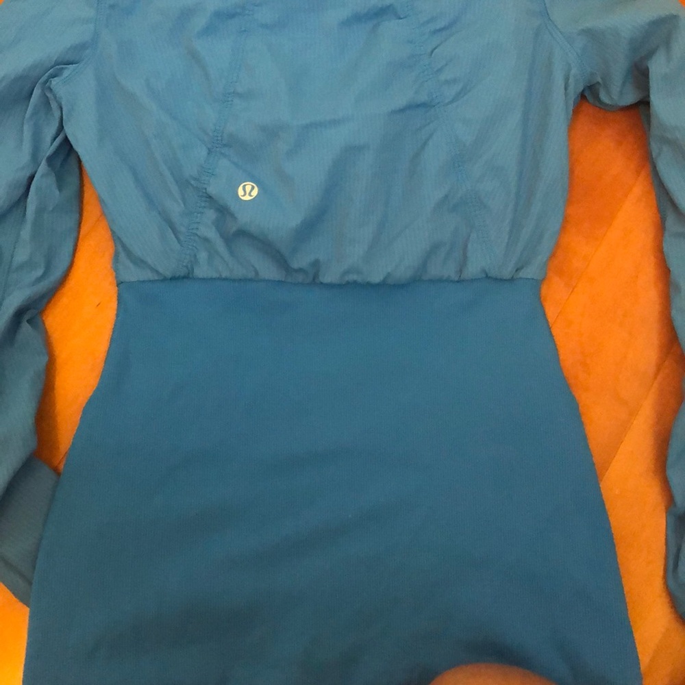 EUC Lululemon Reversible Dance Studio Jacket! - Picture 6 of 6